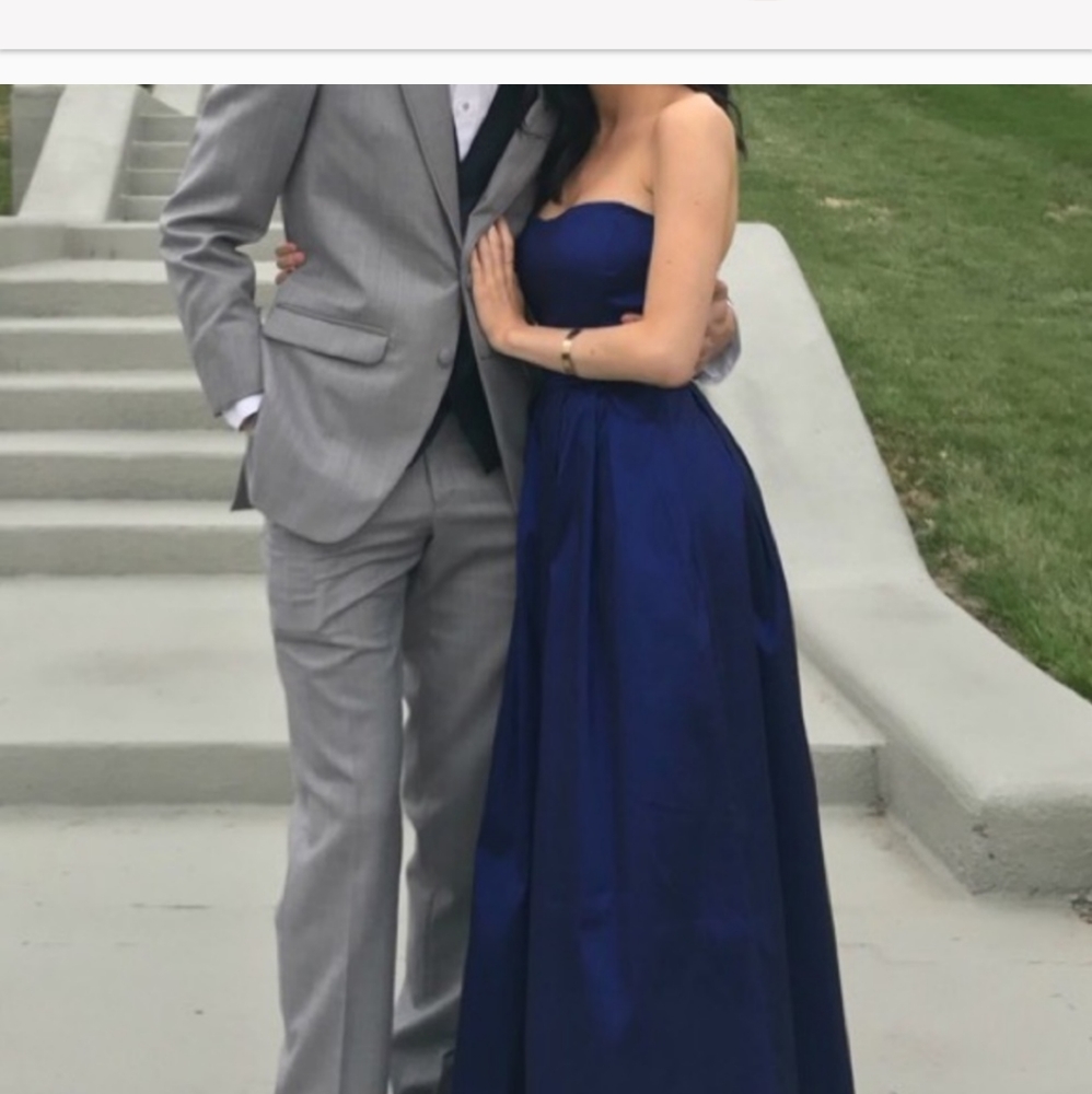 Navy blue dress with pockets